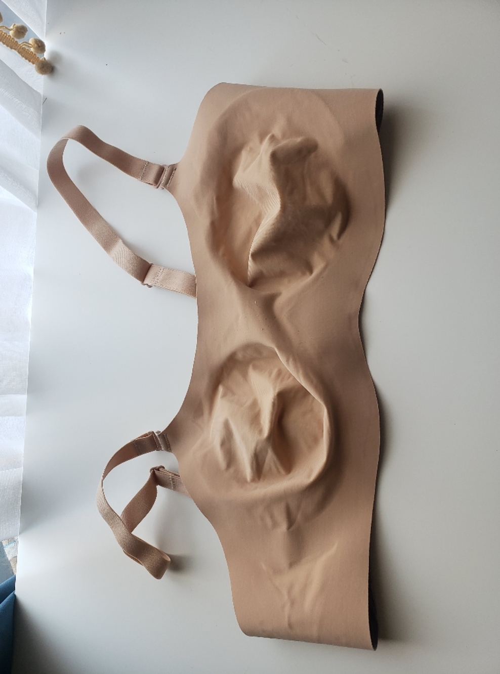 knix seamless nude beige bra